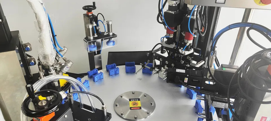 Geautomatiseerde het Vullen van SUS 306 Machine voor het Multihoofd van het Watersap 10-1000ml