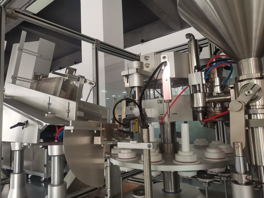 8000BPH de Indienende en Verzegelende Machine van de aluminiumbuis voor Samengestelde Pijp