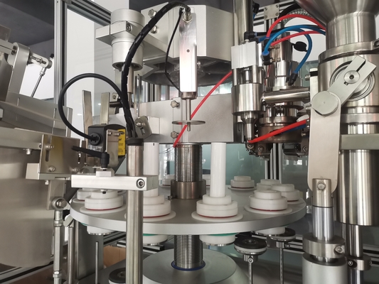 8000BPH de Indienende en Verzegelende Machine van de aluminiumbuis voor Samengestelde Pijp
