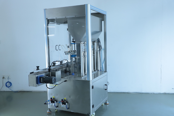 10 koppen 450 kg cosmetische vloeistof vulmachine met 220V 50Hz stroomtoevoer