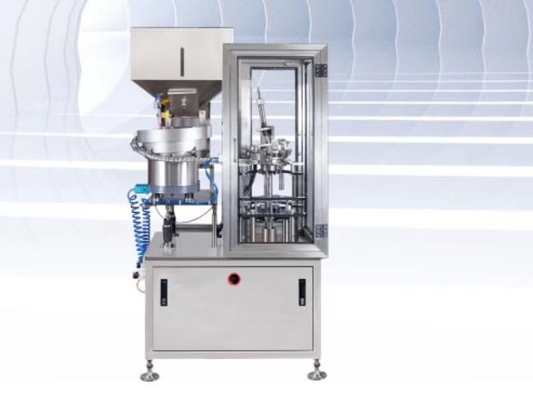 Automatische vulmachine van roestvrij staal 20-700 ml Aanpasbaar 40-70 flessen / min